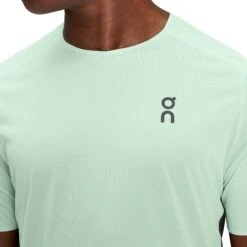 On | Men's Performance-T - Creek 8 On | Men's Performance-T - Creek -Sportswear Sale Shop 102.01016 M On Performance T frontdetail