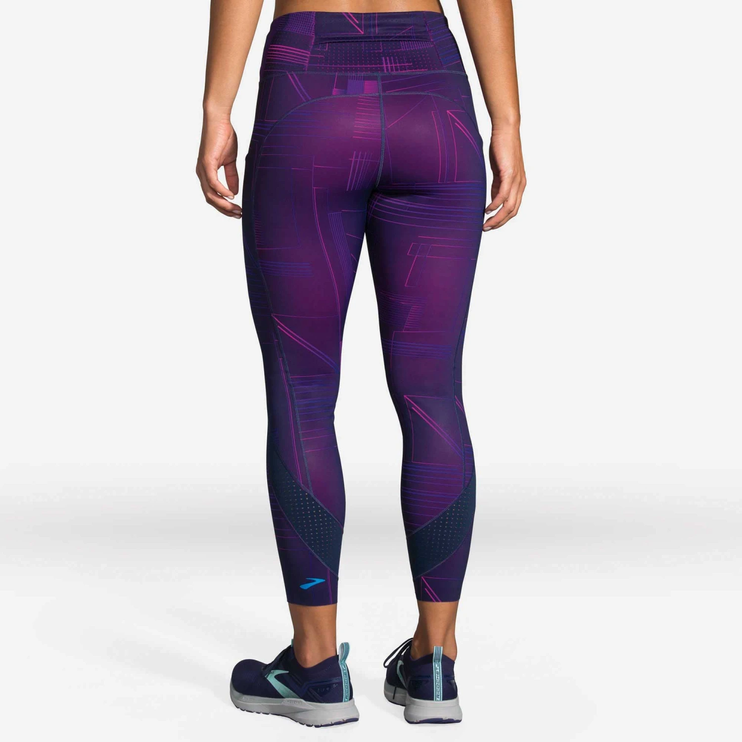 Brooks | Women's Method 7/8 Tight 2 Brooks | Women's Method 7/8 Tight - Image 2