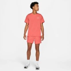 Nike | Men's Dri-Fit Run Division NV Rise 365 SS -Sportswear Sale Shop DD4851814 M nike dfrdnvrise365ss model