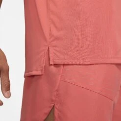 Nike | Men's Dri-Fit Run Division NV Rise 365 SS -Sportswear Sale Shop DD4851814 M nike dfrdnvrise365ss seamdetail