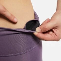 Nike | Women's Dri-Fit Swoosh Run 7/8 Tight -Sportswear Sale Shop DD5278 574 F nike Dri Fit Swoosh Run 7 8 Tight waist pocket