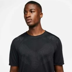 Nike | Men's Dri-Fit Run Division Rise 365 Flash GX SS 7 Nike | Men's Dri-Fit Run Division Rise 365 Flash GX SS -Sportswear Sale Shop DD6045 010 PHSYM001 2000