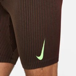 Nike | Men's Dri-Fit ADV Aeroswift Half Tight -Sportswear Sale Shop DM4622 014 M Nike Dri FitADVAeroswiftHalfTight closeup