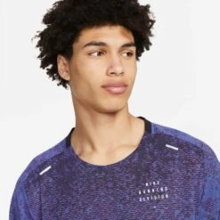 Nike | Men's DF ADV Run DVN Techknit SS 8 Nike | Men's DF ADV Run DVN Techknit SS -Sportswear Sale Shop DM4765011 M Nike DFADVRunDVNTechknitSS neckclose