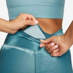 Nike | Women's One Luxe DF MR Tight AOP 8 Nike | Women's One Luxe DF MR Tight AOP -Sportswear Sale Shop DM7619 058 W NikeOneLuxeDFMRTightAOP pocket