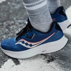 Saucony | Men's Guide 15 Running Shoes -Sportswear Sale Shop Guide15 Male Lifestyleimagery